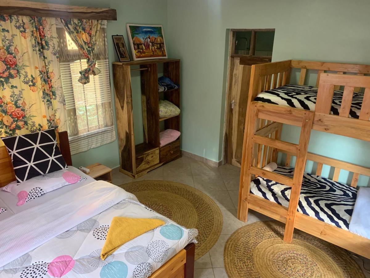 Lushoto David Crater Homestay מראה חיצוני תמונה