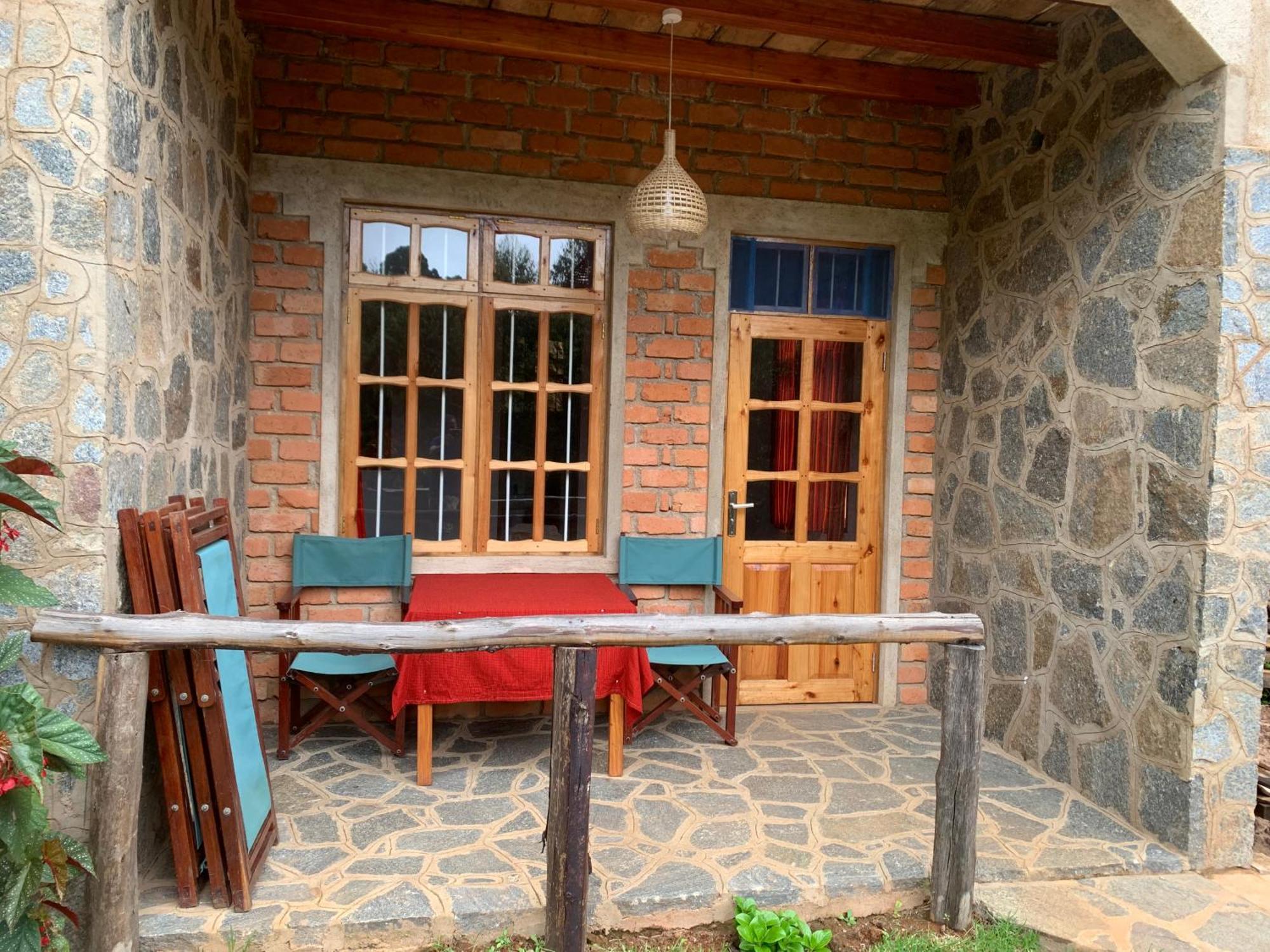Lushoto David Crater Homestay מראה חיצוני תמונה
