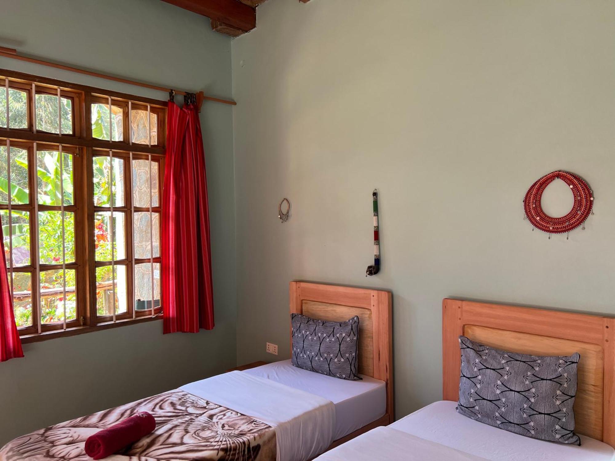 Lushoto David Crater Homestay מראה חיצוני תמונה